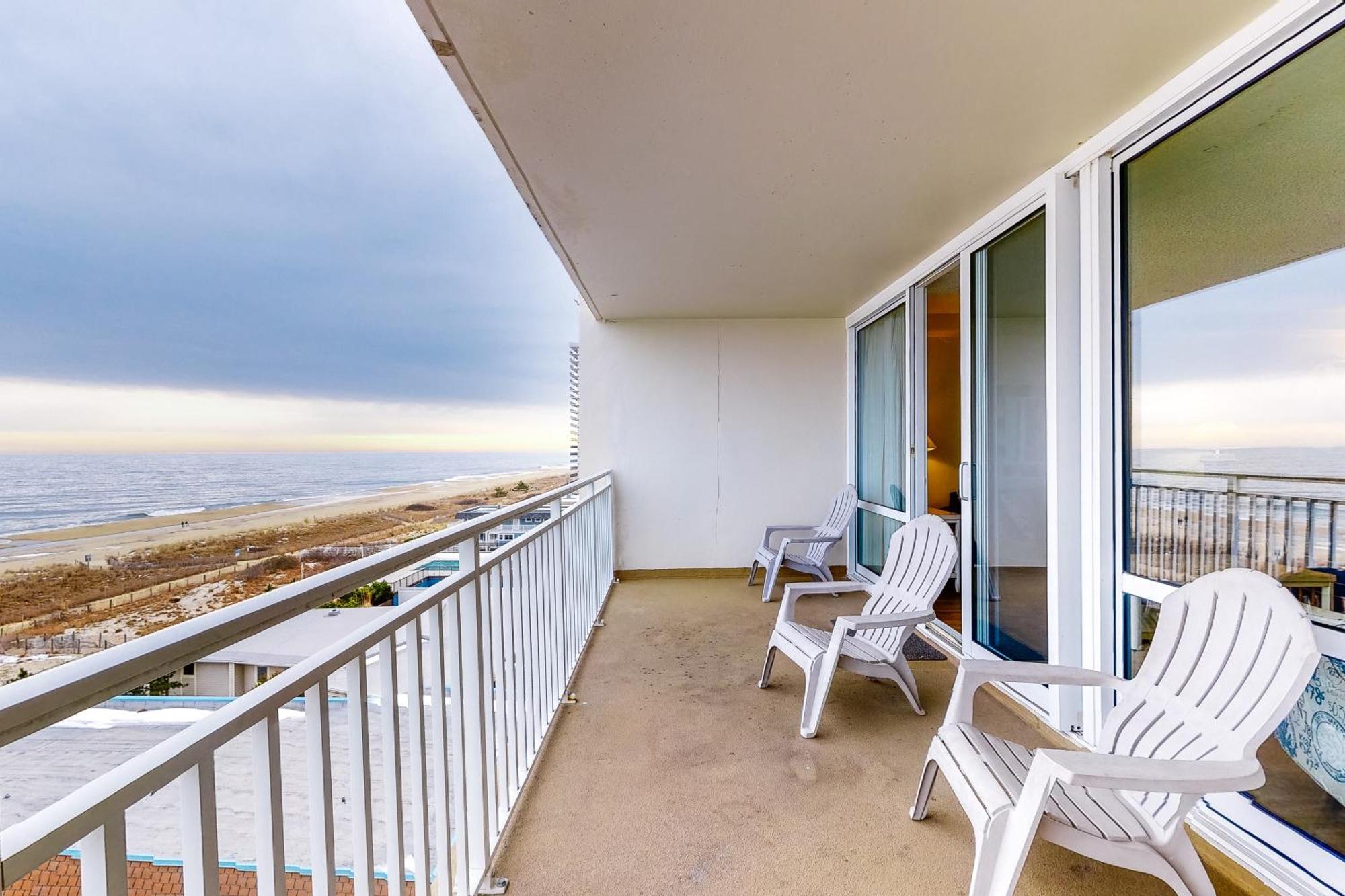 Carousel Condos Ошен Сити Номер фото